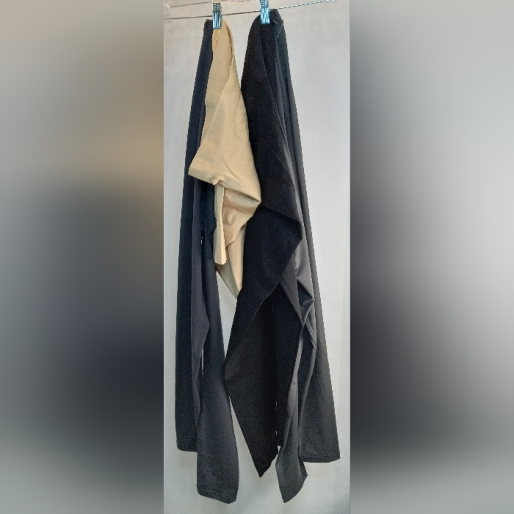 Maternity Lot Mixed Sizes for a Growing Mommy to be M/XL Shape wear & Leggings!